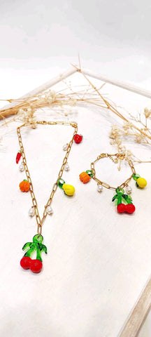 Collier fruits