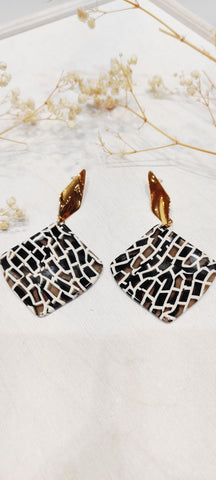 Boucle d’oreille pili
